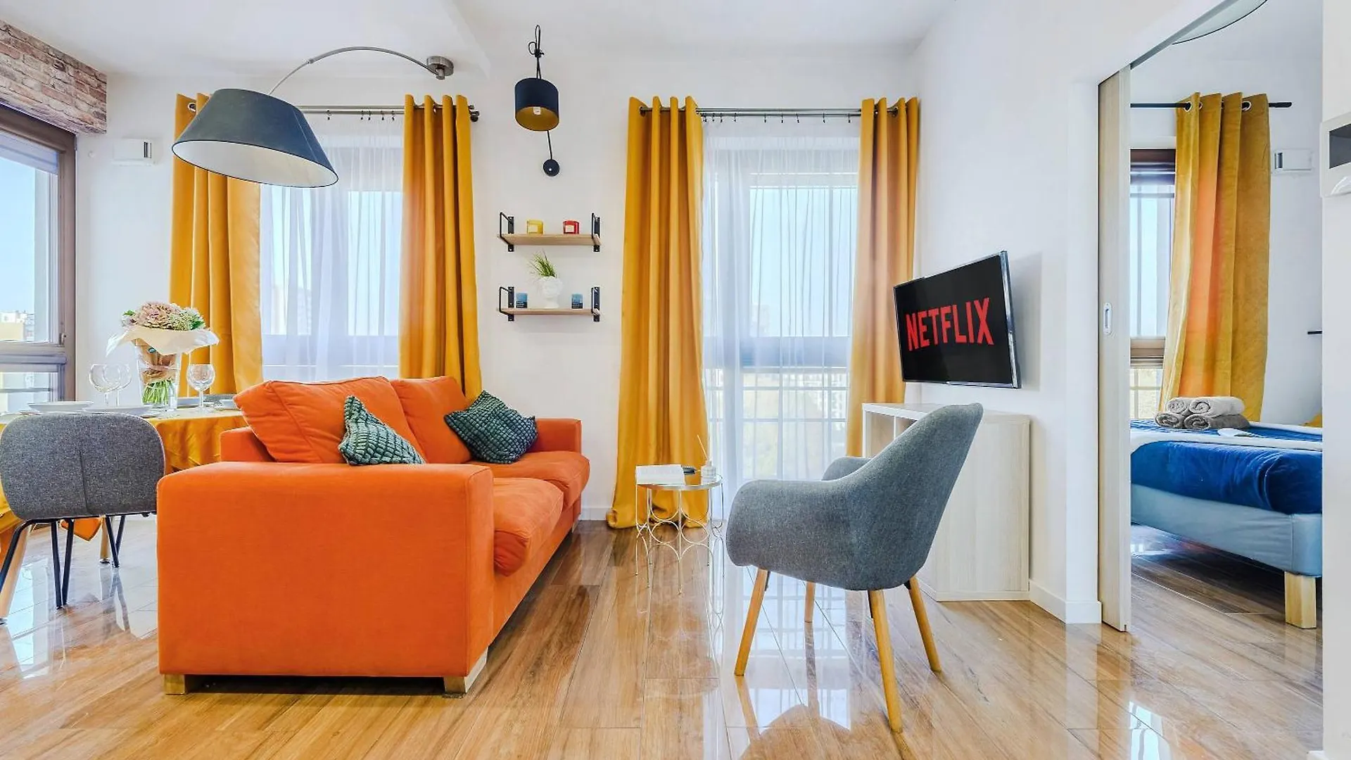 Cozy Apartment With Gym In The City Center Warszawa Polen